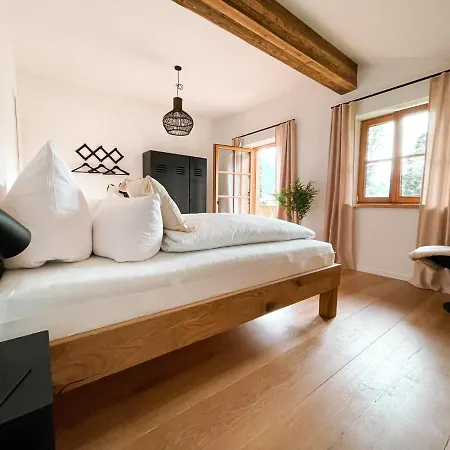 Pur - Doppelhaushaelfte Im Idyllischen Holiday home